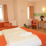 Goeschlberger ゲストハウス モントゼー