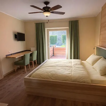 Guest house Goeschlberger Mondsee