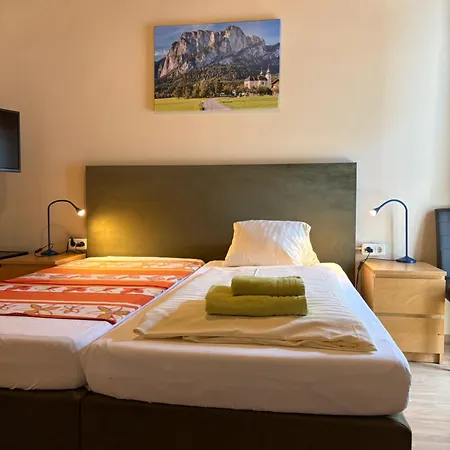 Goeschlberger Guest house 3*